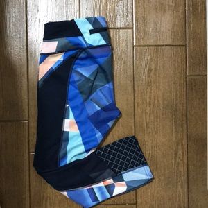 Knee length sports tights